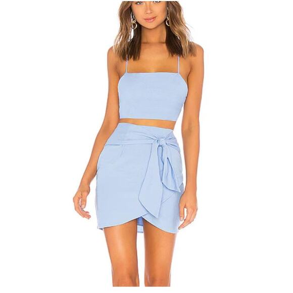 New SUPERDOWN REVOLVE Women's Light Blue Milah Wrap Two-Piece Skirt Set Size M - Picture 1 of 7